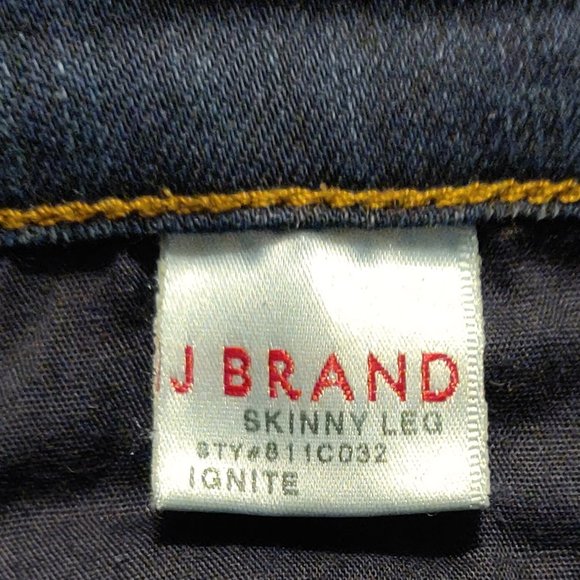 J. Brand Mid Rise Stove Pipe Skinny Leg Jeans In Ignite Wash SIZE 31 - Picture 2 of 5